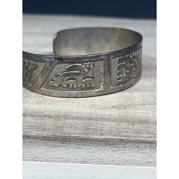 Vintage Sterling Silver 925 ECUADOR signed Cuff Bangle Story Teller Bracelet - Picture 3 of 12